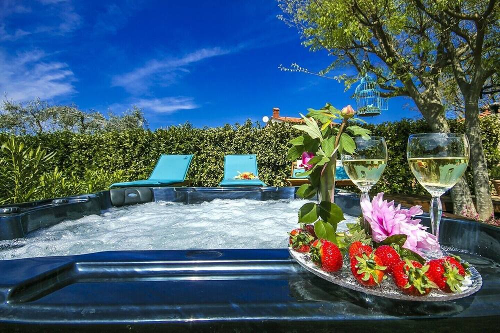 Photo of Outdoor in Rosini