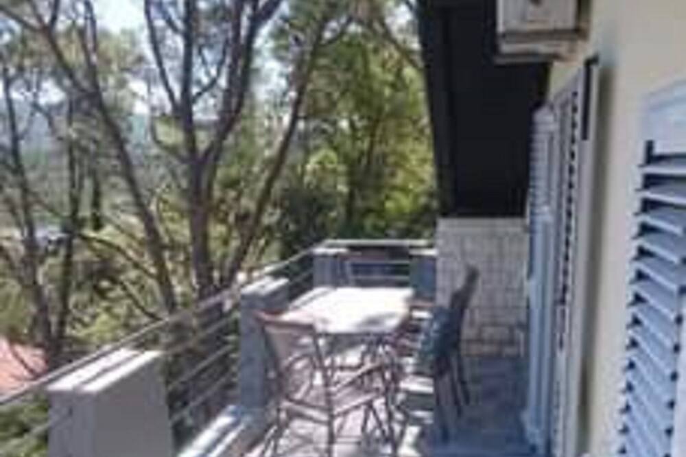 Photo of Patio Balcony in Donji Karin