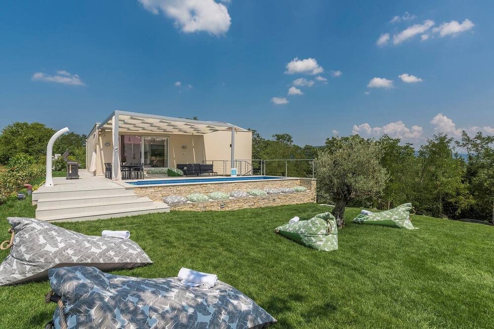 Photo of Outdoor in Brkac