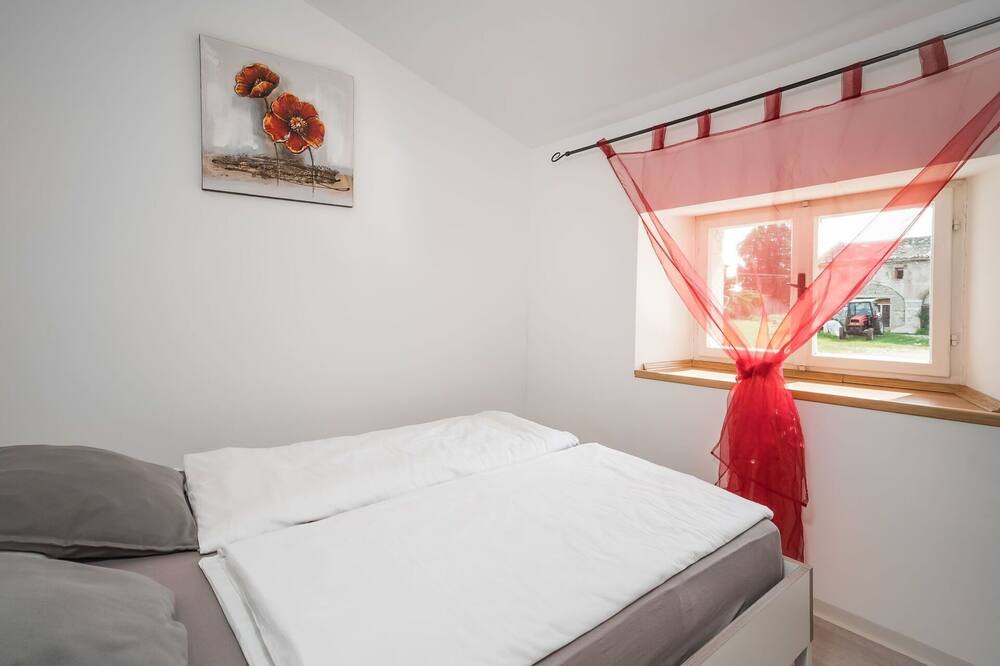 Photo of Bedroom in Seget