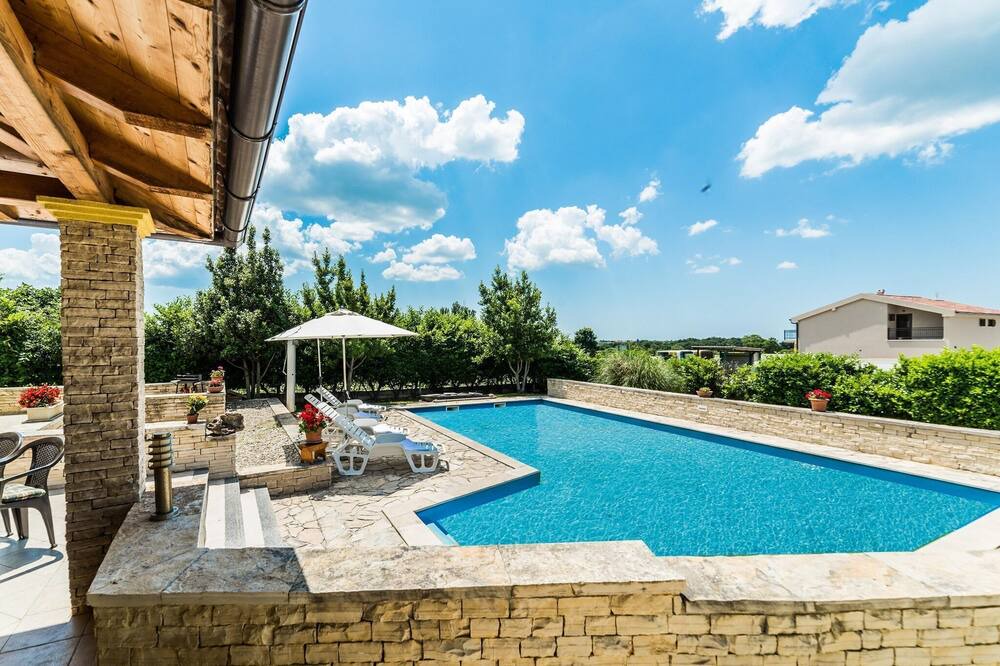 Photo of Outdoor in Lovinac