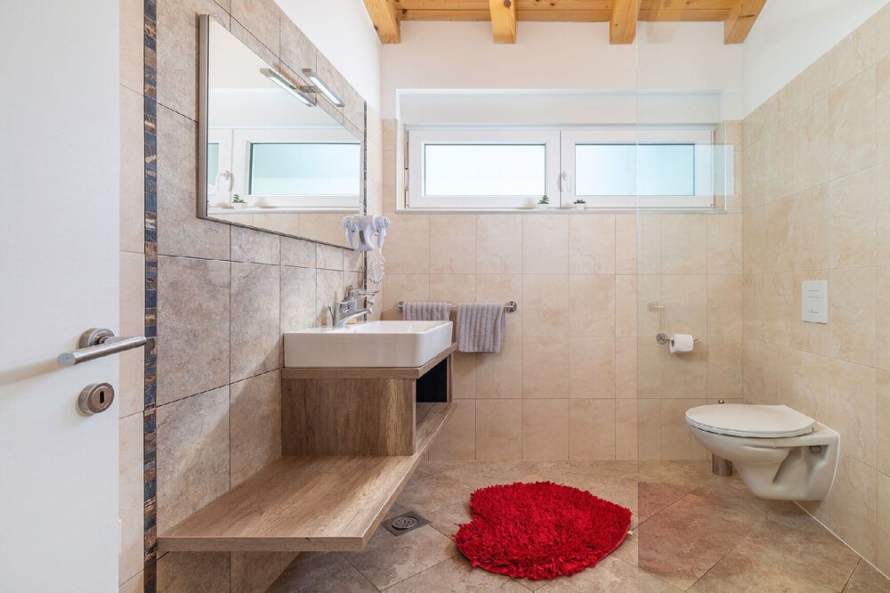 Photo of Bathroom in Stinjan