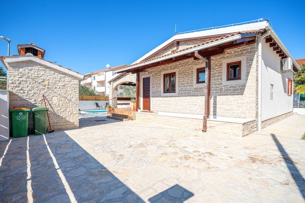 Photo of Outdoor in Srima