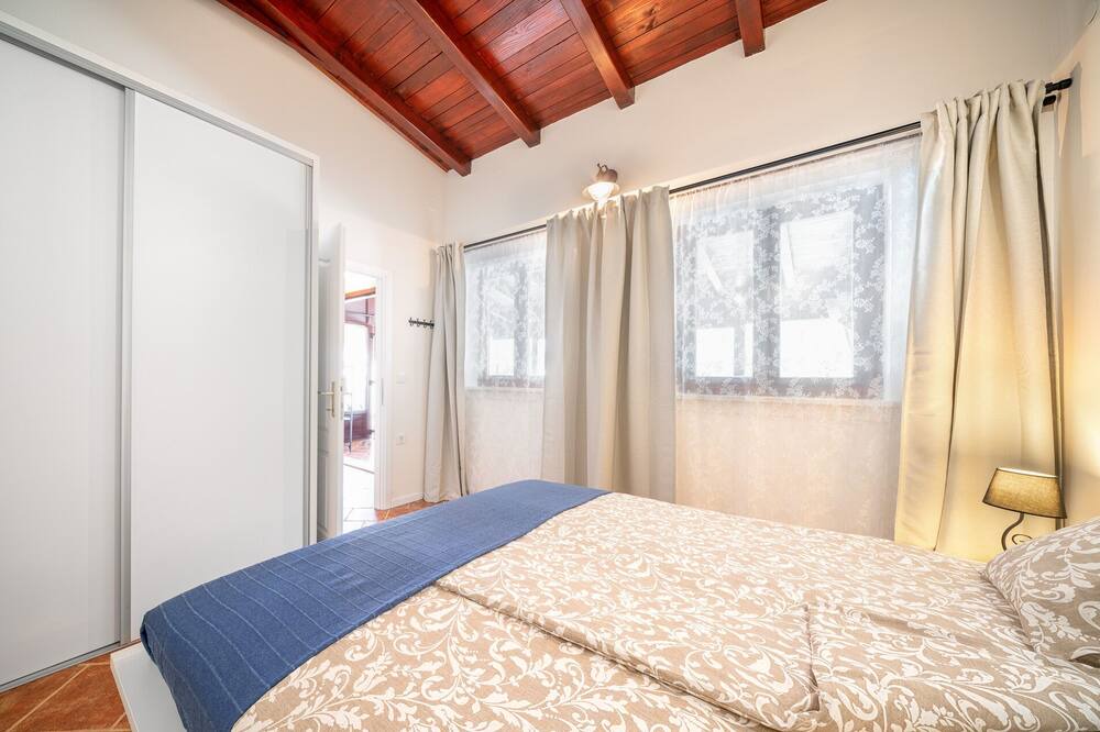 Photo of Bedroom in Srima