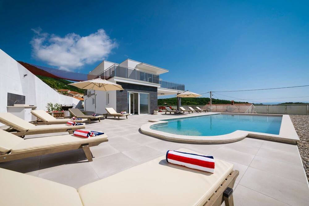 Photo of Outdoor in Martina