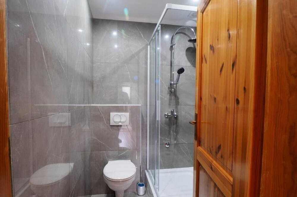 Photo of Bathroom in Plaski
