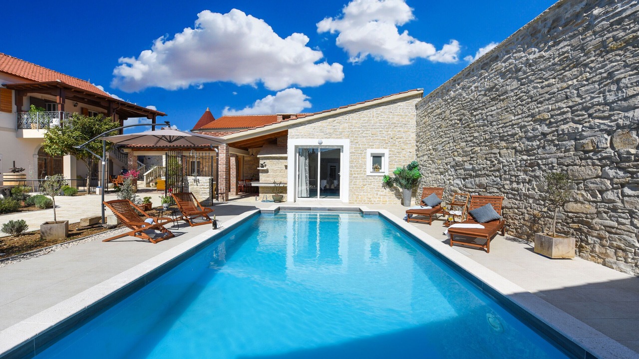 Photo of Outdoor in Smilcic