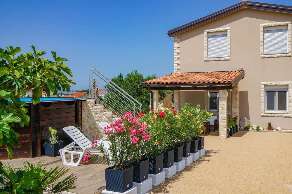 Photo of Outdoor in Vrsi