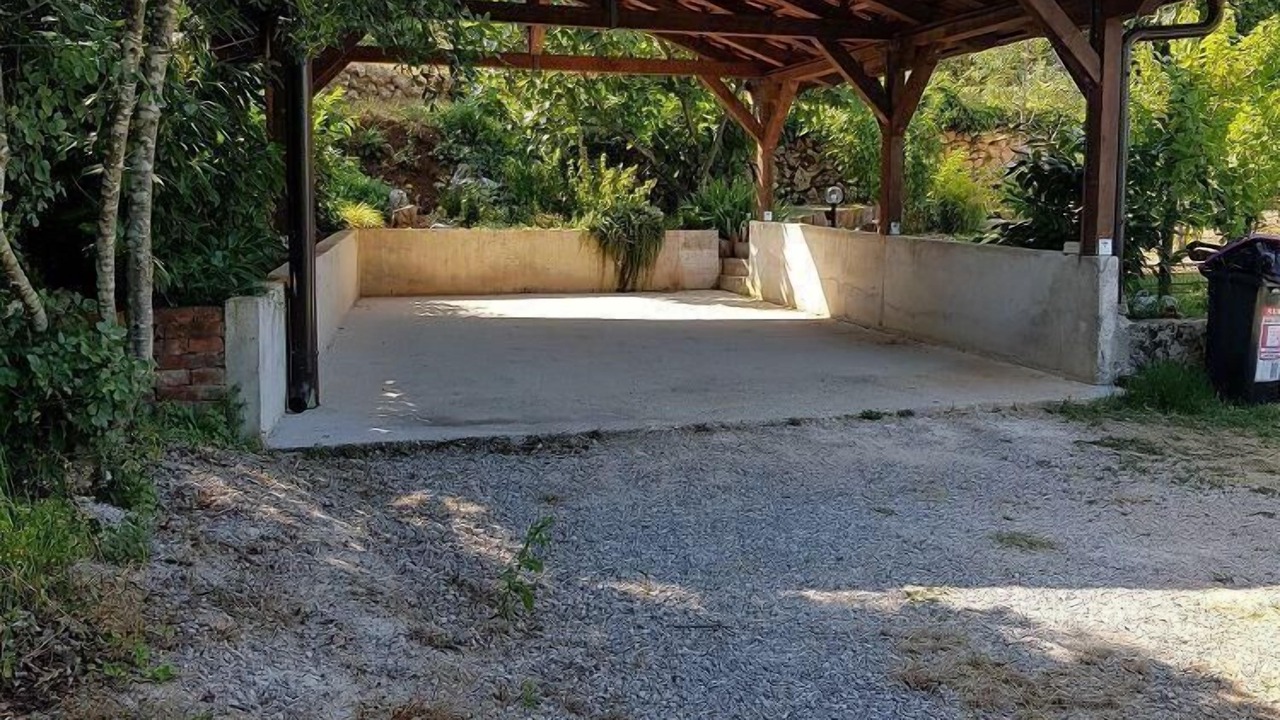 Photo of Outdoor in Brsec