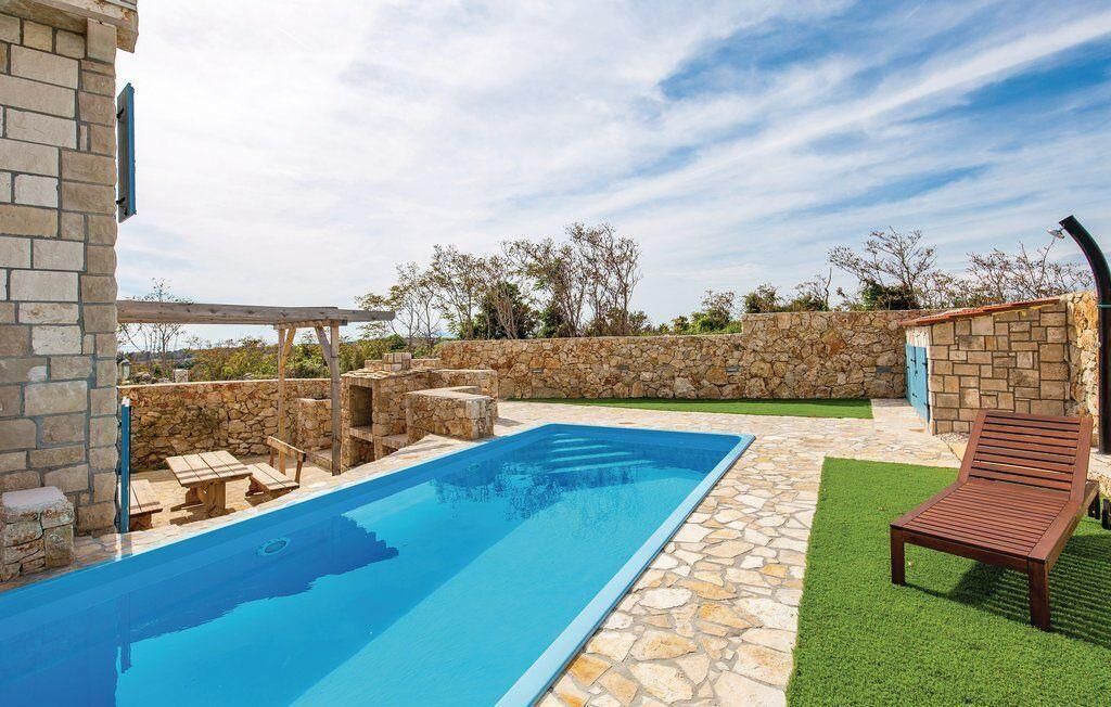 Photo of Outdoor in Novalja