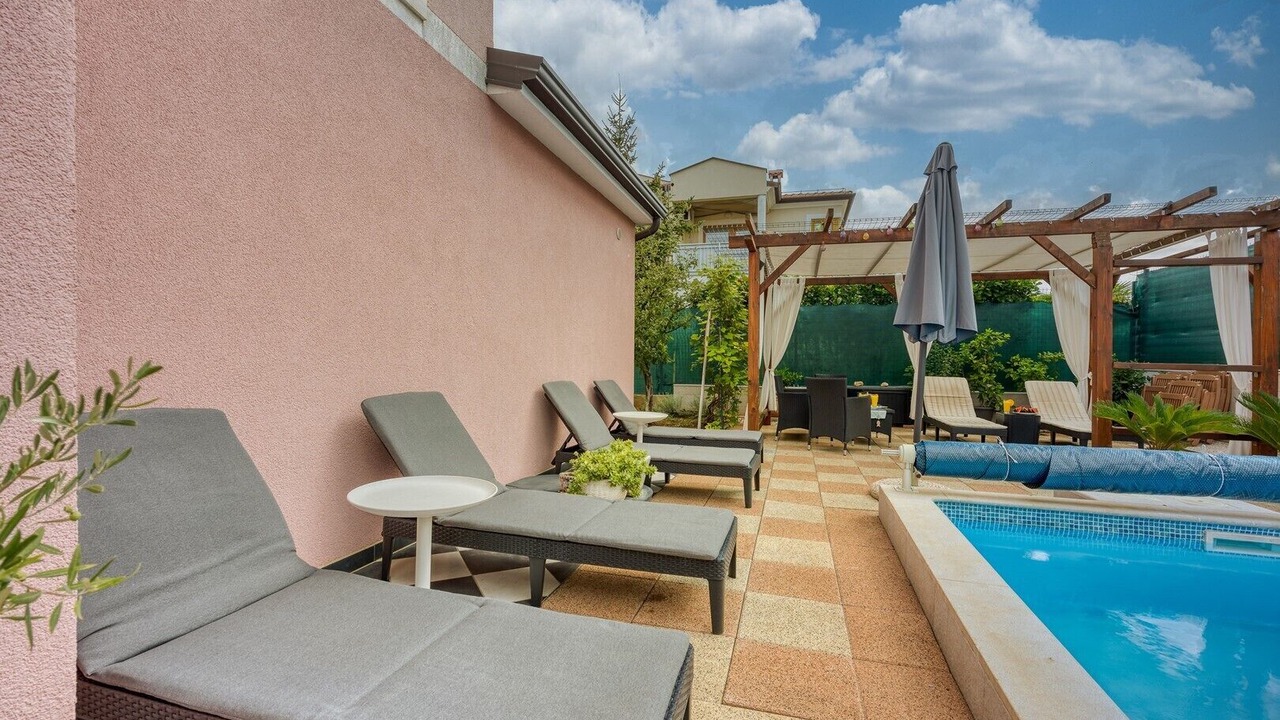 Photo of Outdoor in Rosini