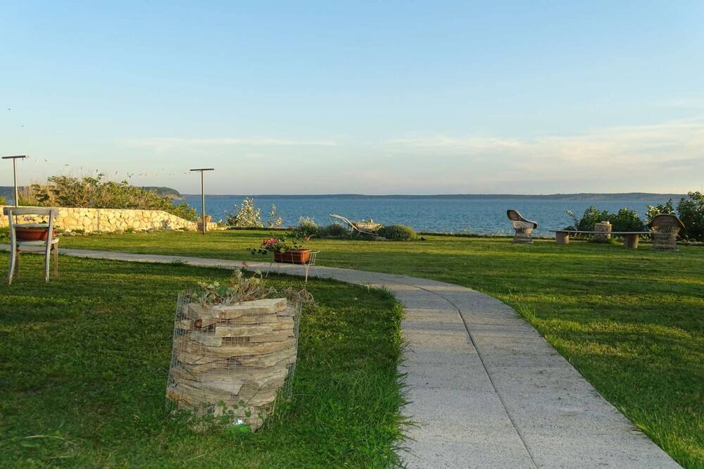 Photo of Outdoor in Rtina