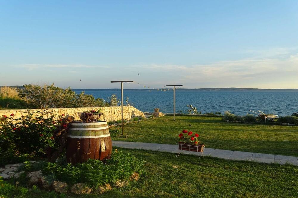 Photo of Outdoor in Rtina