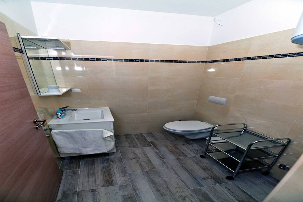 Photo of Bathroom in Rtina