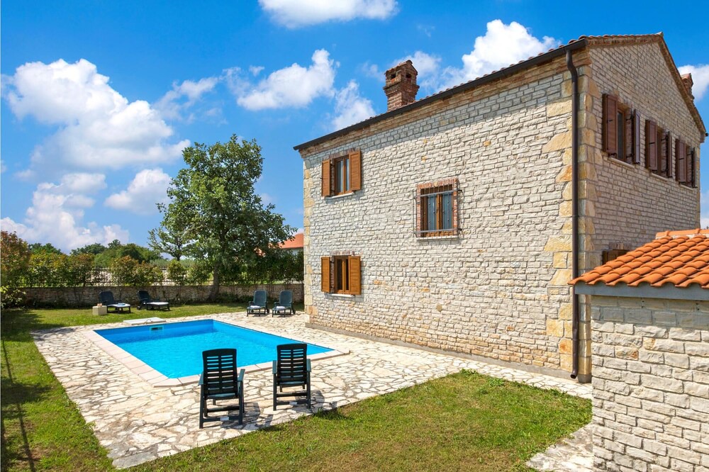 Photo of Outdoor in Cabrunici