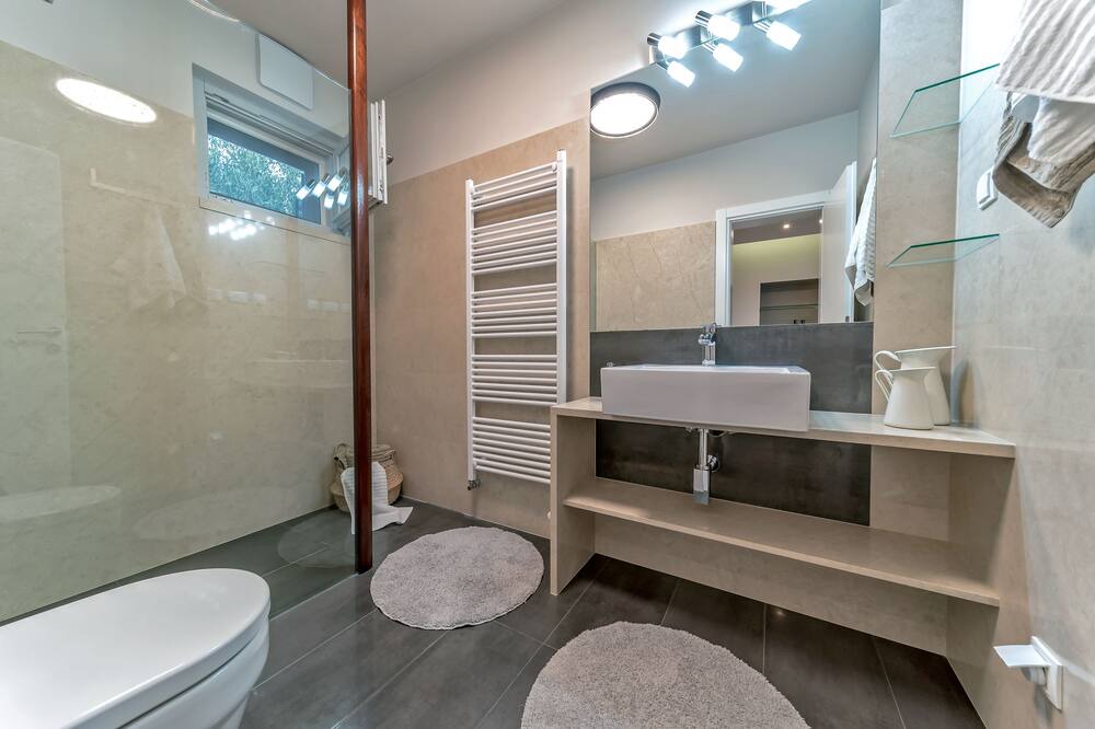 Photo of Bathroom in Selca