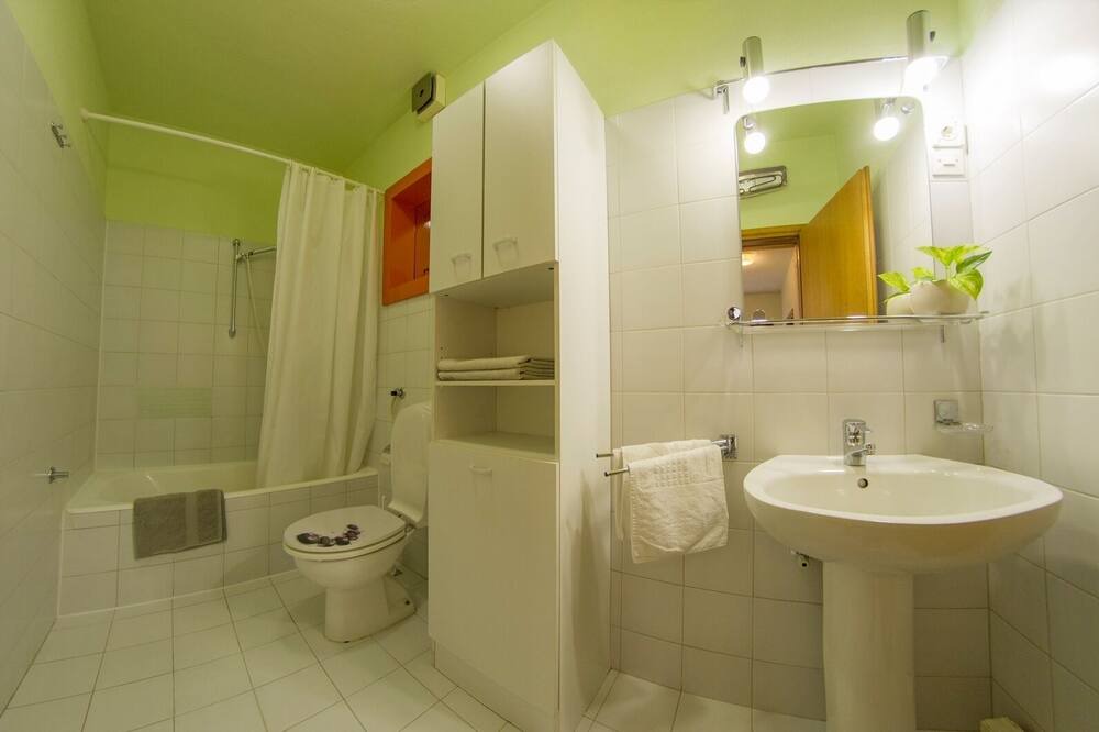 Photo of Bathroom in Selca