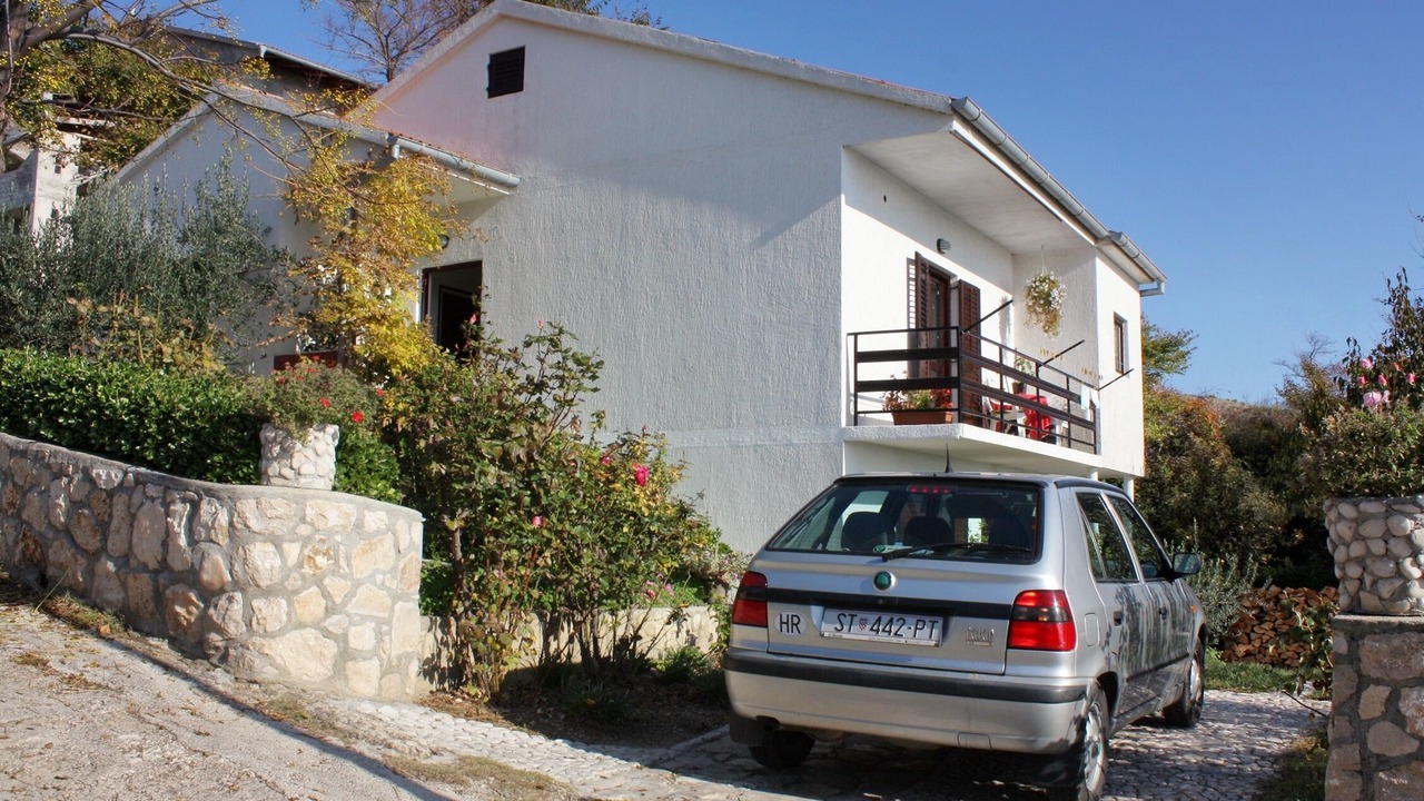 Photo of Buildings in Rtina