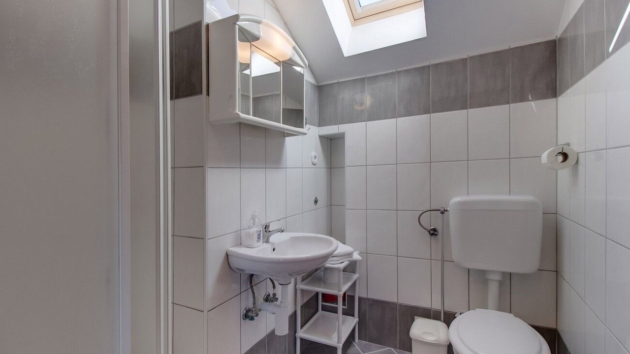 Photo of Bathroom in Cove Murtar