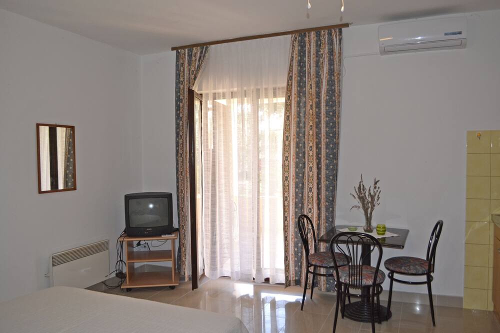 Photo of Livingroom in Ugljan