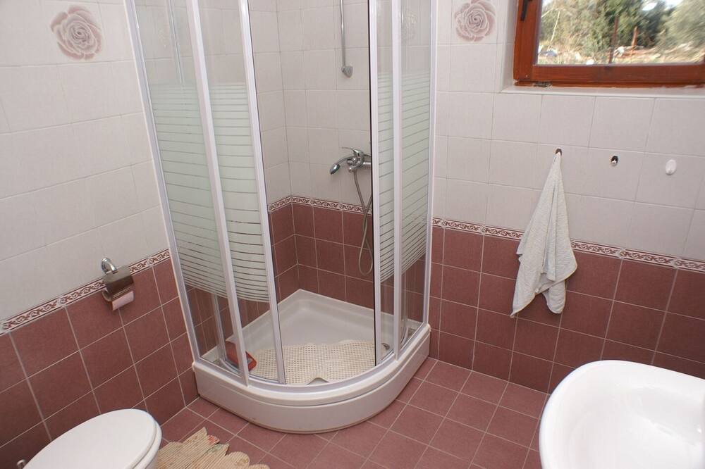 Photo of Bathroom in Nevidane