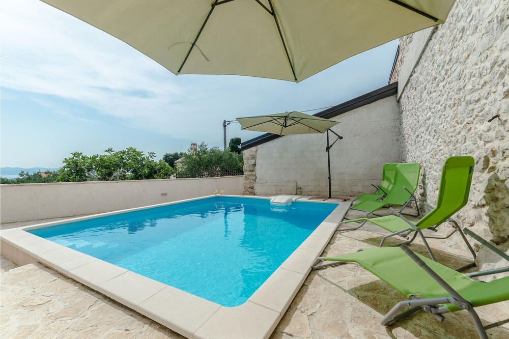 Photo of Outdoor in Crno