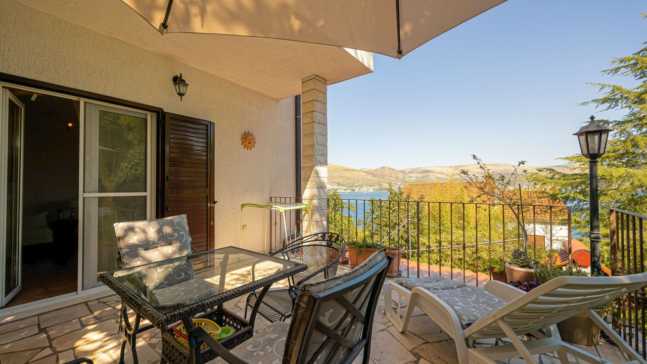Photo of Patio Balcony in Okrug Donji