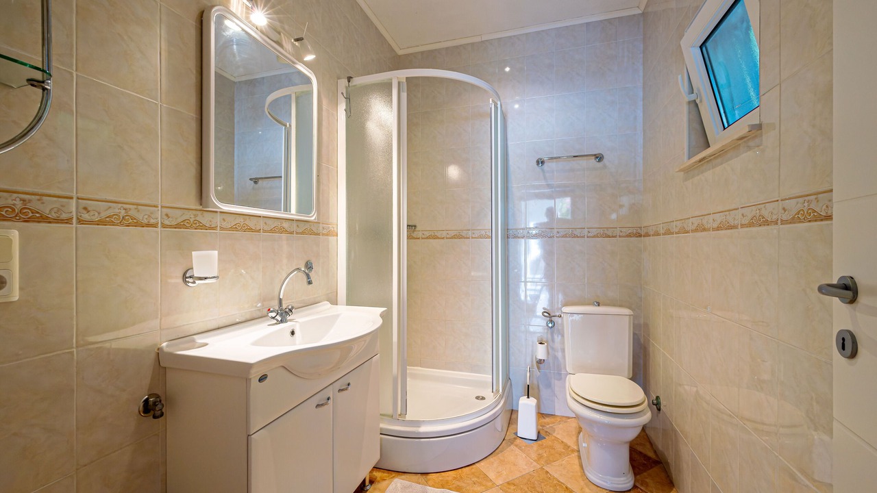 Photo of Bathroom in Okrug Donji