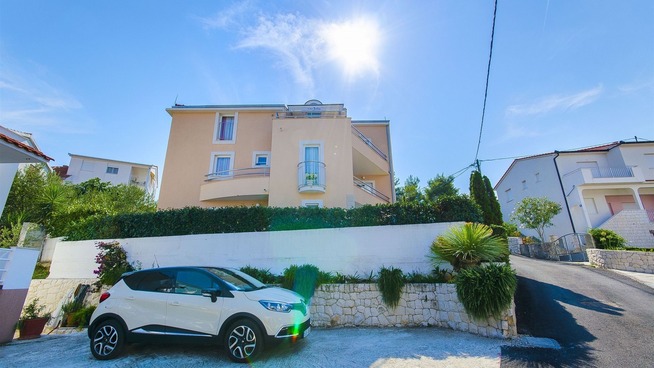 Photo of Outdoor in Slatine