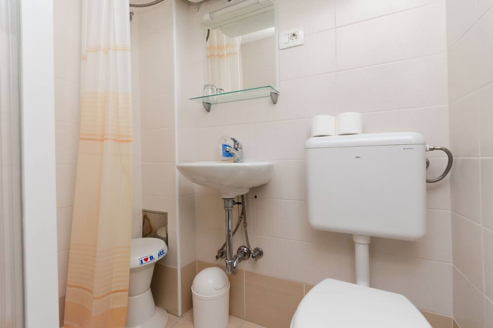 Photo of Bathroom in Brsec