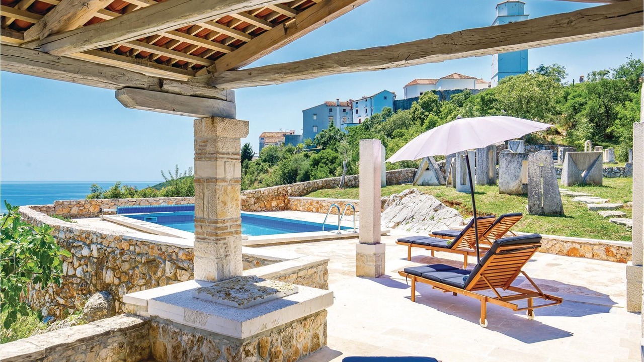 Photo of Patio Balcony in Brsec