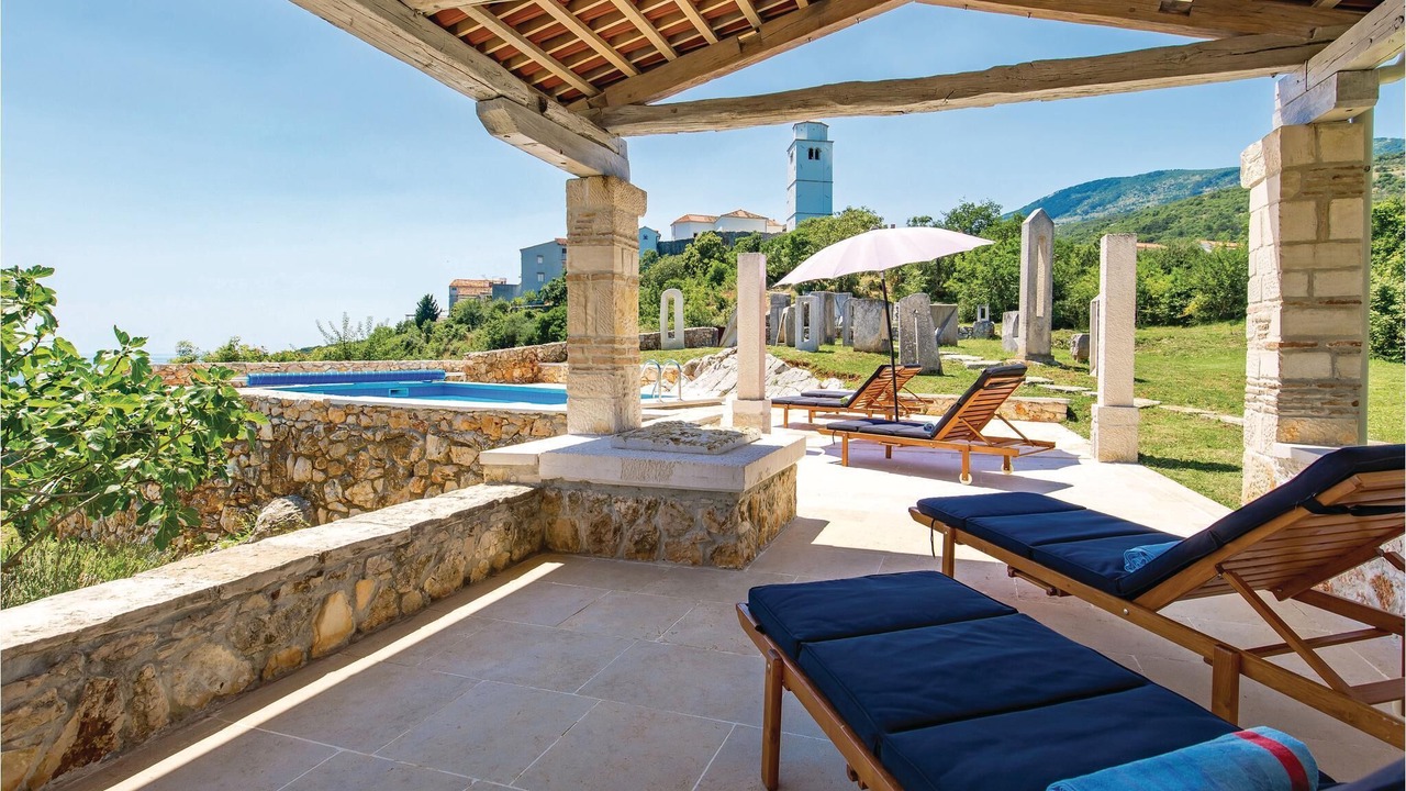 Photo of Patio Balcony in Brsec