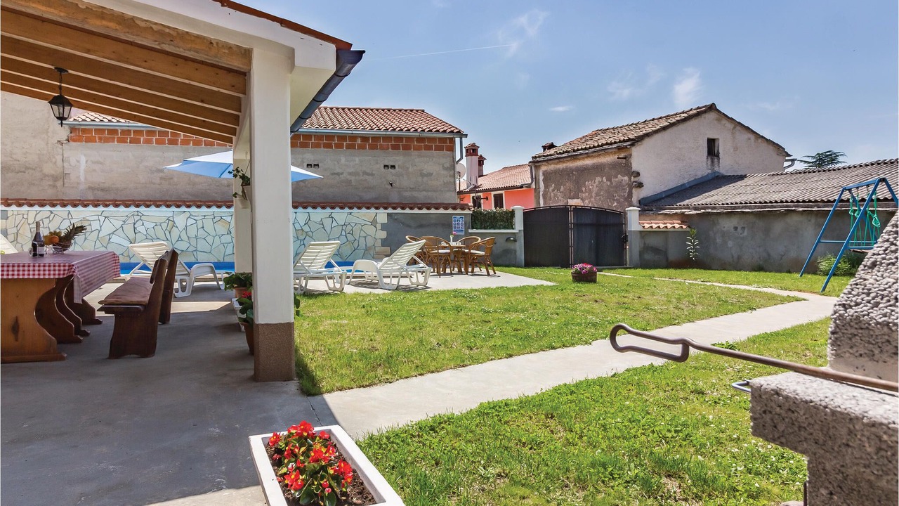 Photo of Outdoor in Zminj