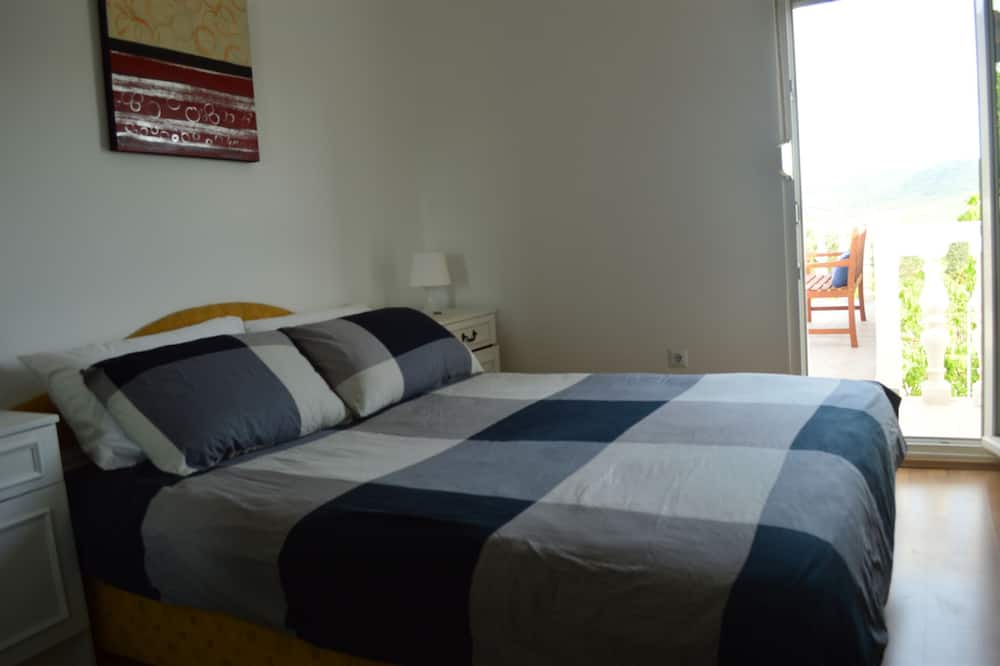 Photo of Bedroom in Neoric