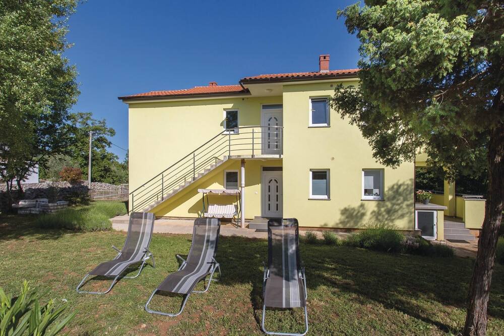 Photo of Outdoor in Linardici