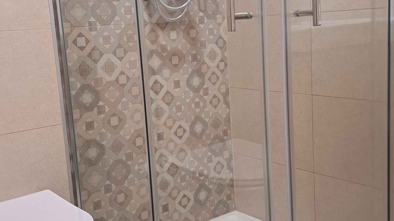 Photo of Bathroom in Seline