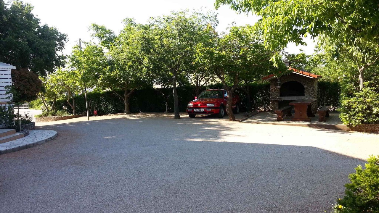 Photo of Outdoor in Seline