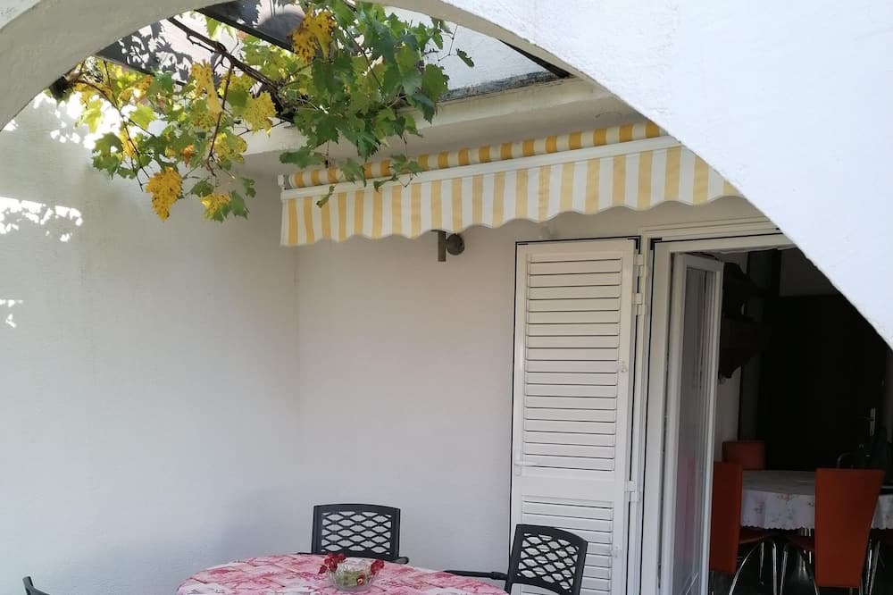 Photo of Patio Balcony in Miholascica