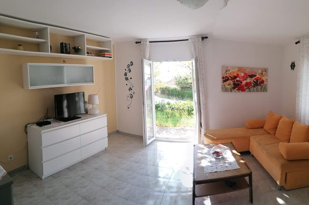 Photo of Livingroom in Miholascica
