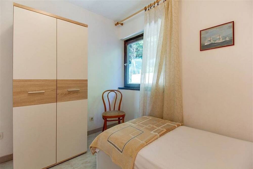 Photo of Bedroom in Miholascica