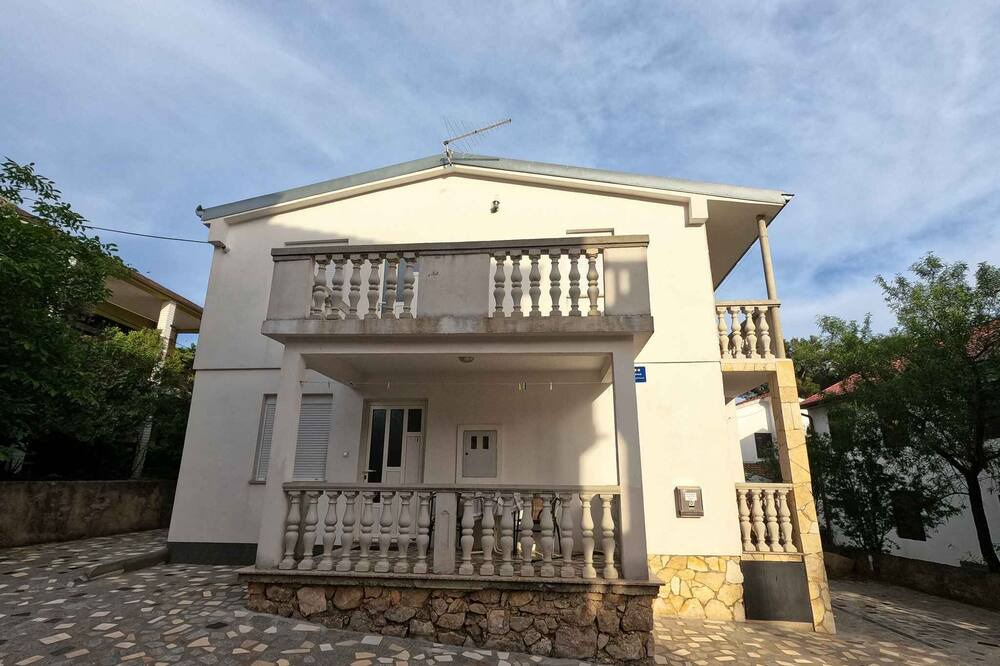 Photo of Outdoor in Seline