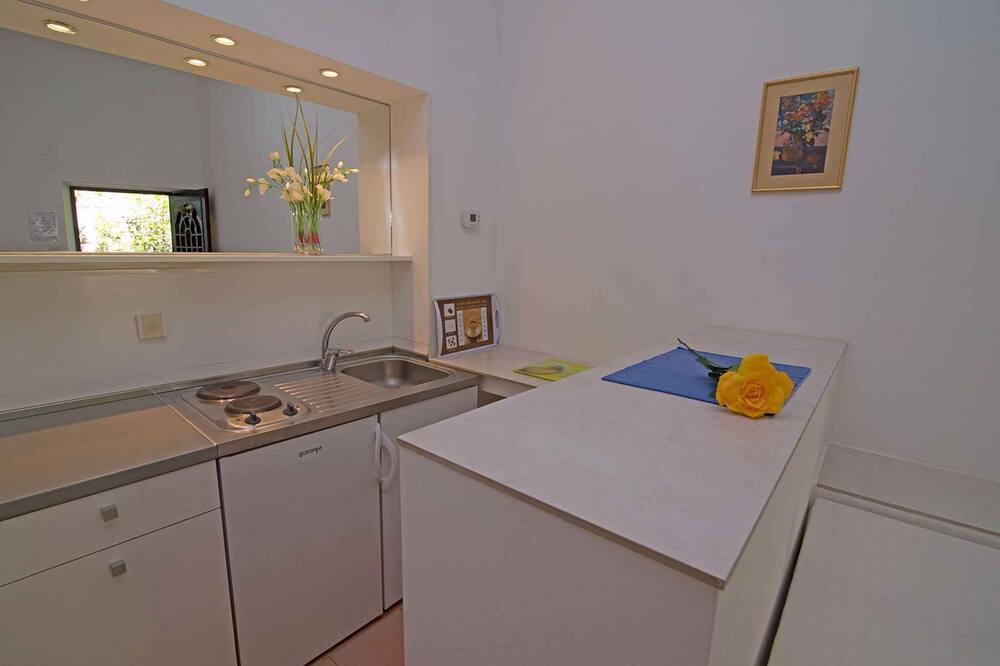 Photo of Kitchen in Cove Murtar