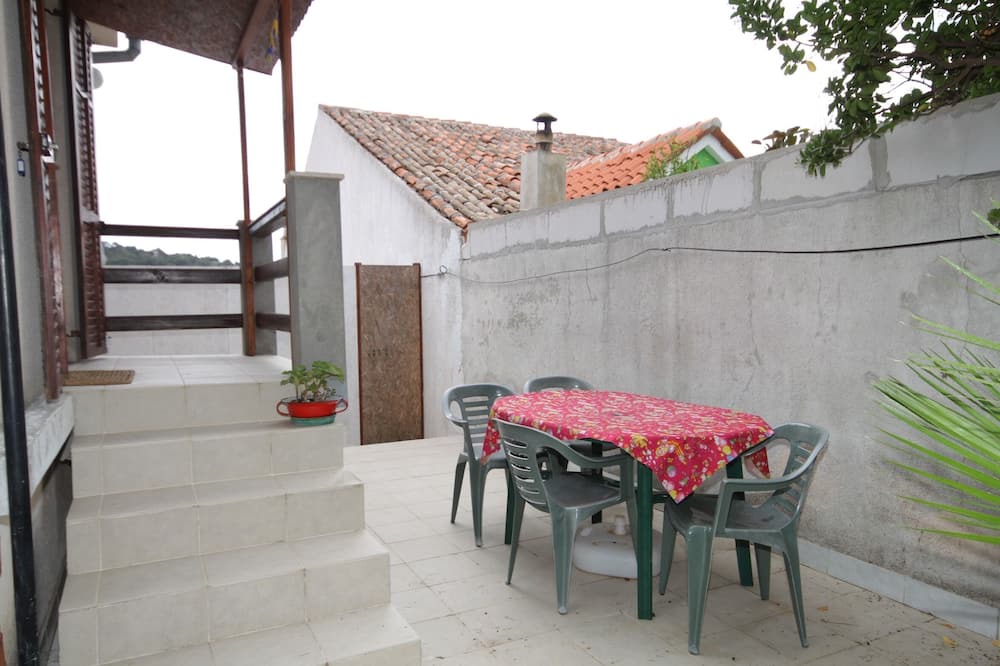 Photo of Patio Balcony in Cove Murtar