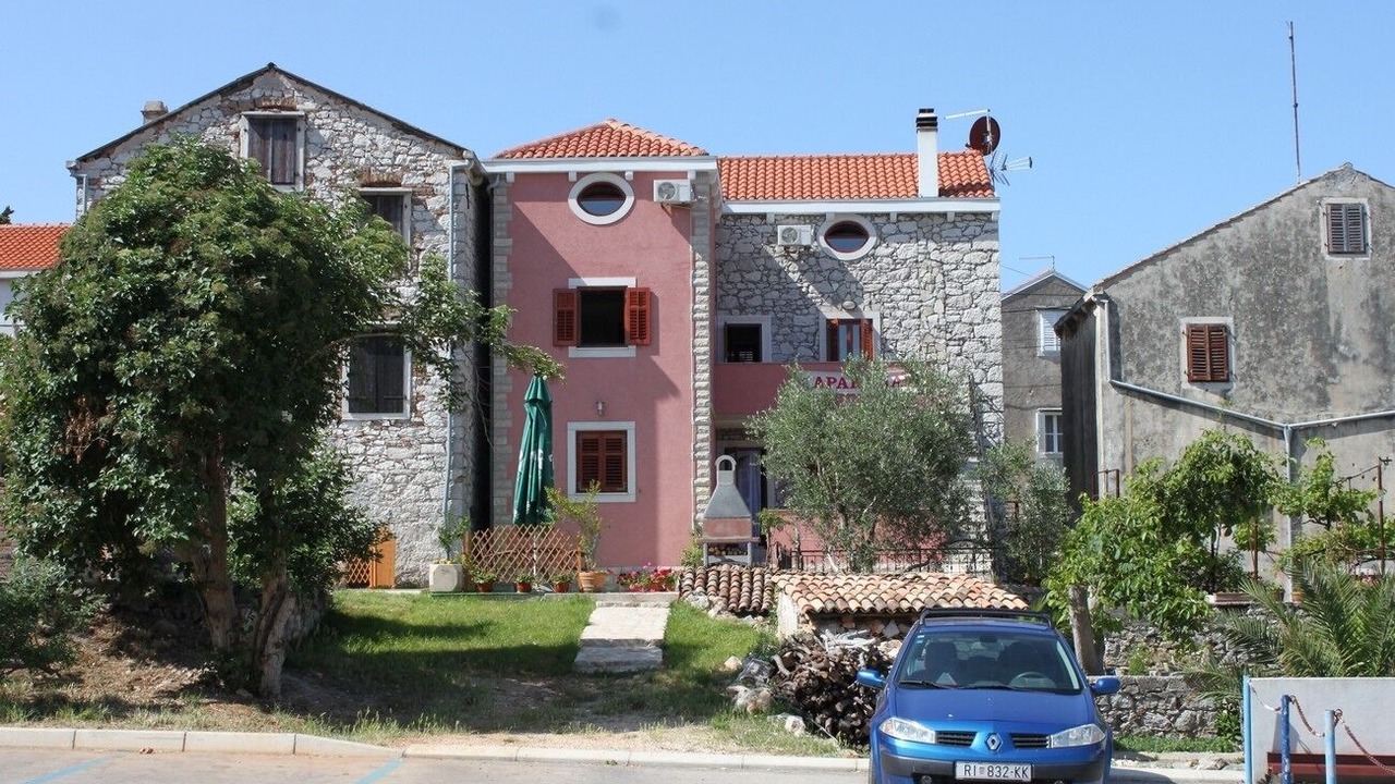 Photo of Outdoor in Cove Murtar