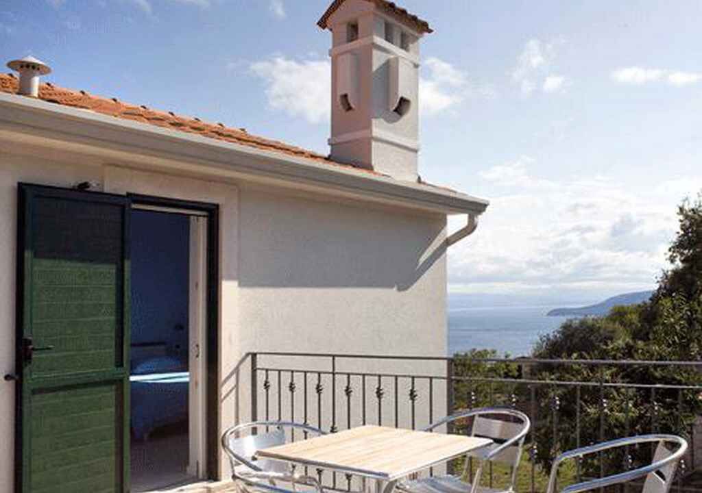 Photo of Outdoor in Brsec