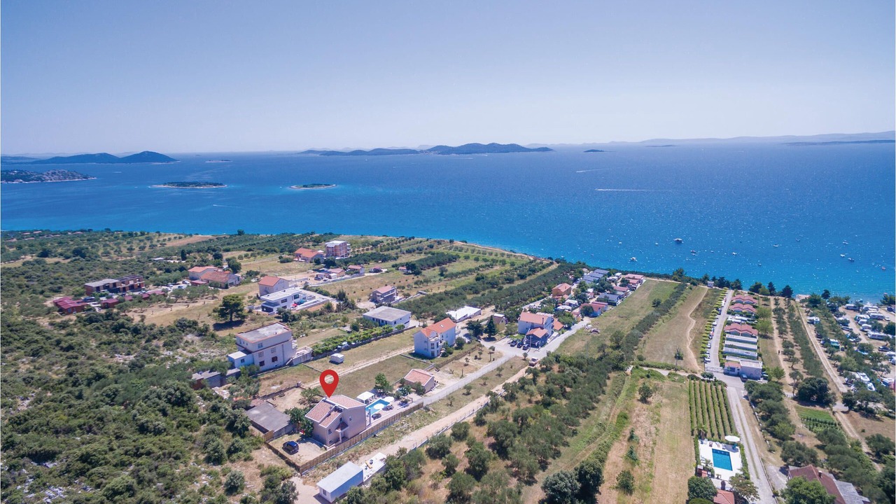Photo of Outdoor in Pakostane