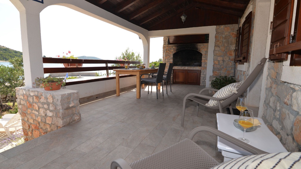 Photo of Patio Balcony in Otok Zizanj