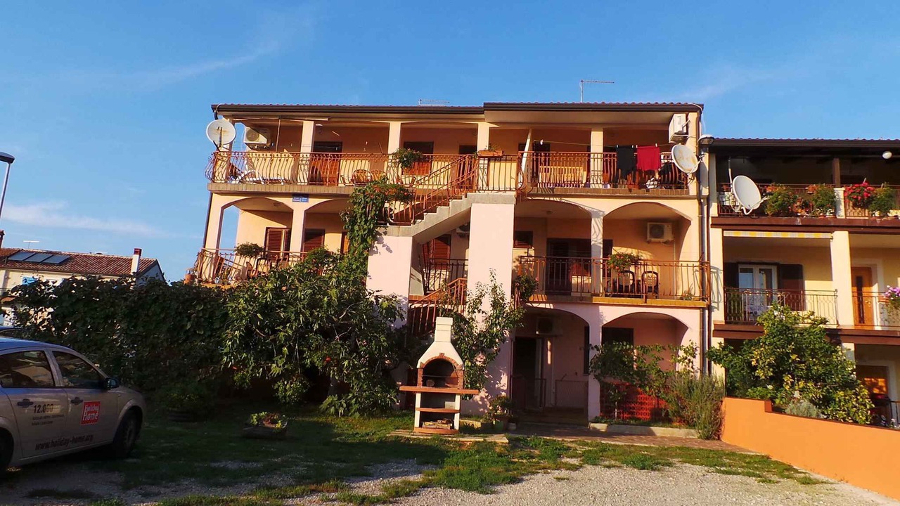 Photo of Outdoor in Monterol