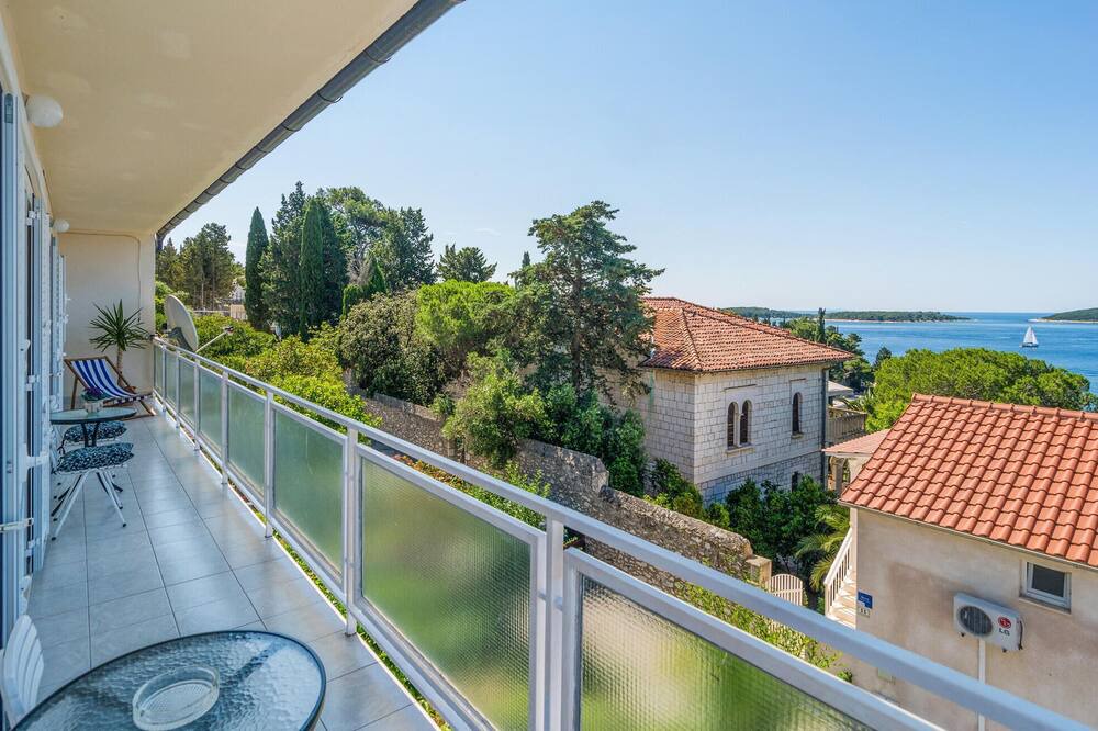 Photo of Others in Hvar