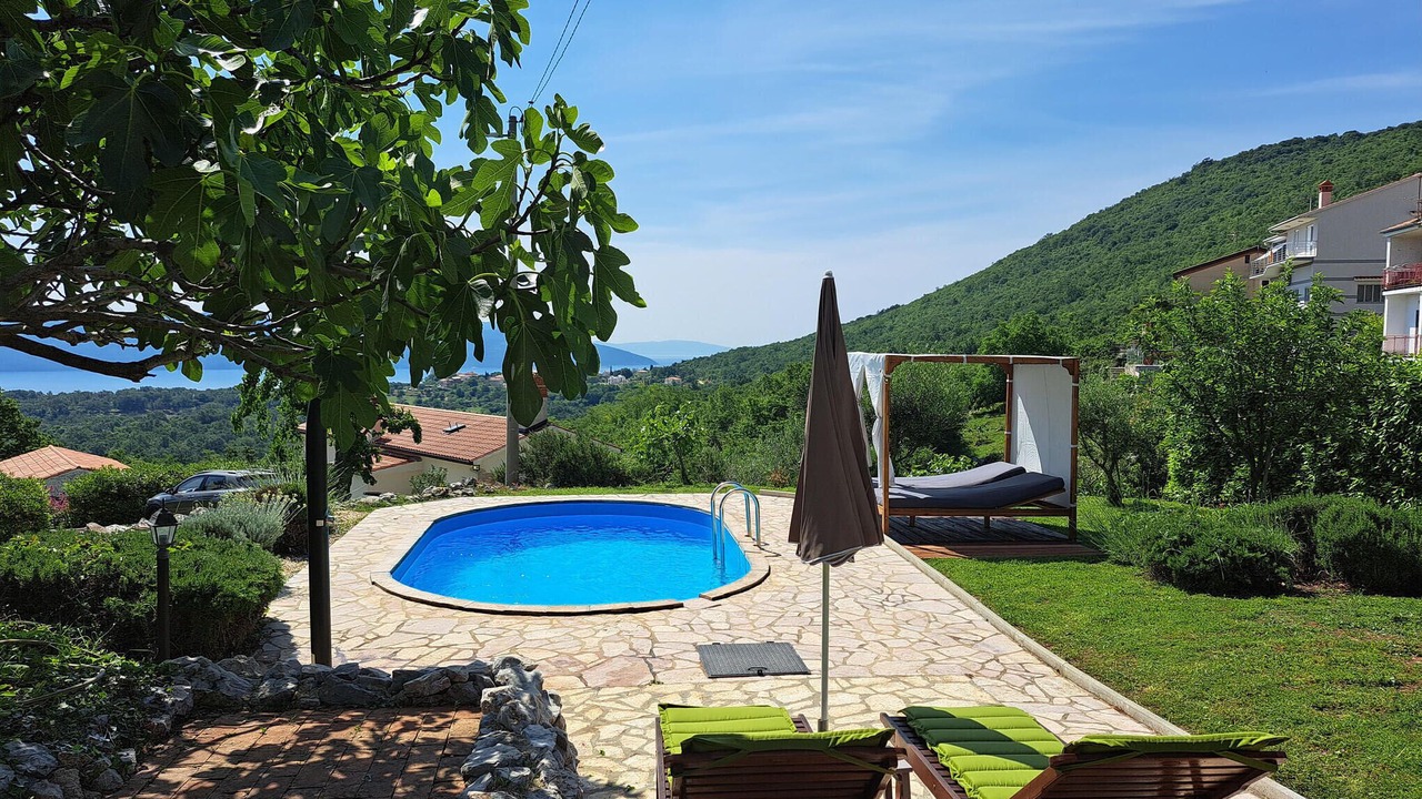 Photo of Outdoor in Martina